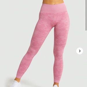 ISO PINK CAMO GYMSHARK LEGGINGS SMALL
